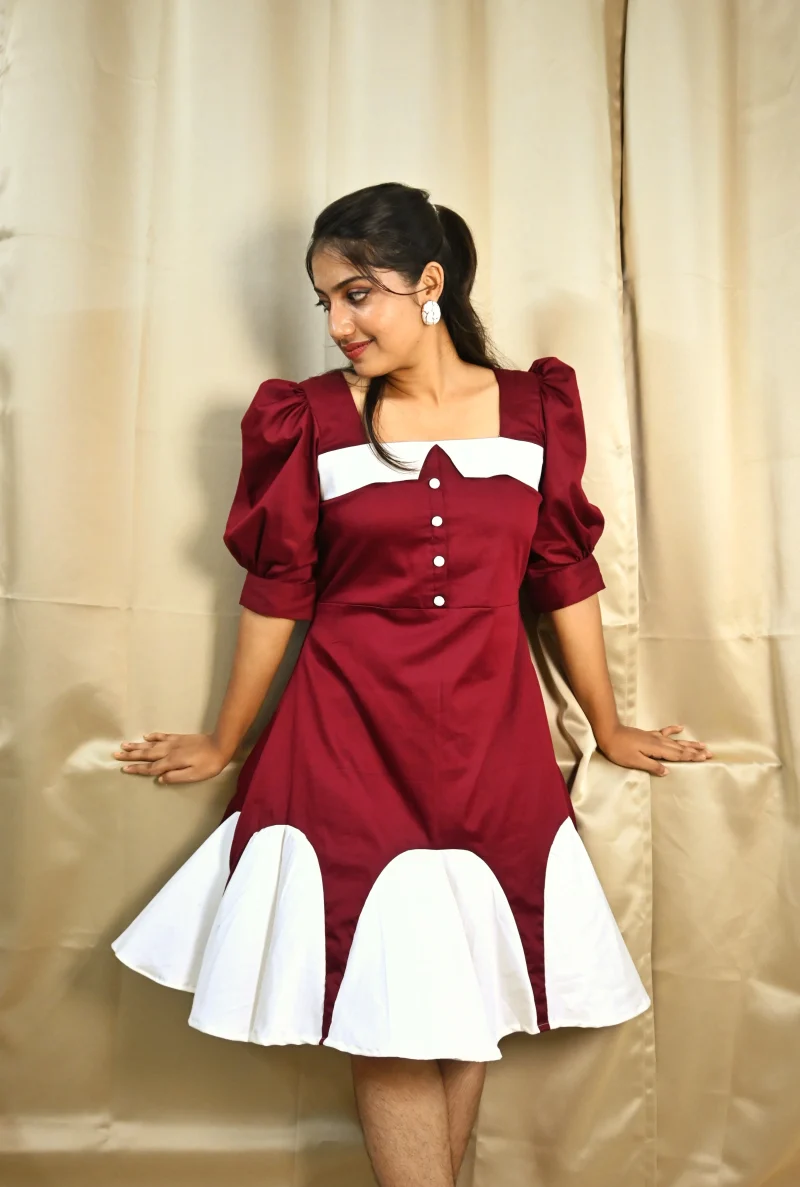 VINTAGE MAROON PANEL DRESS - Image 2