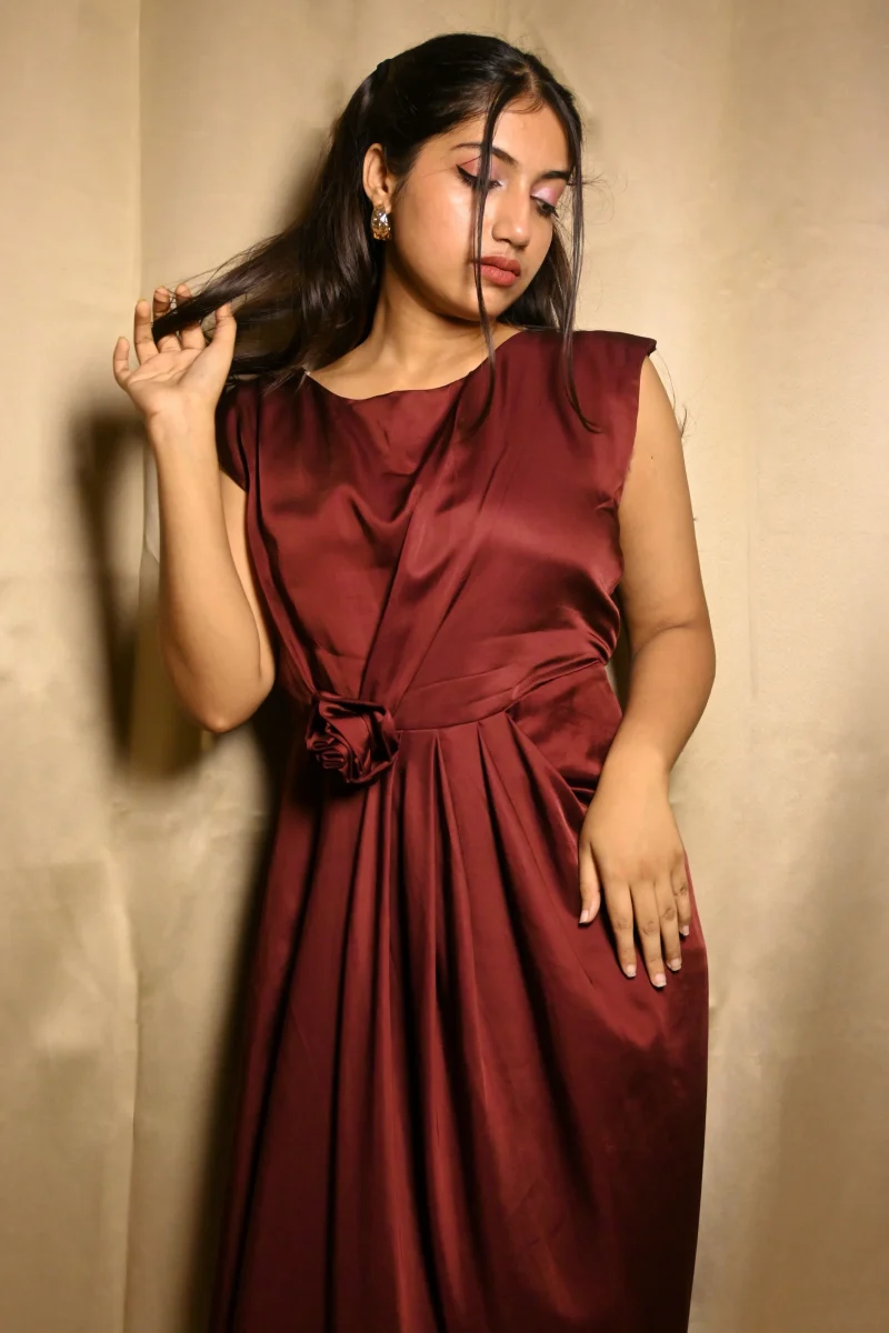 MERLOT DRAPED MAXI DRESS - Image 2